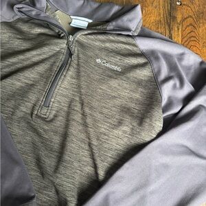 Columbia‎ Men's Olive Heather & Gray Performance Half-Zip Jacket